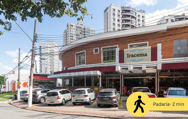 Moderno na Vila Mariana com AC e cama Queen