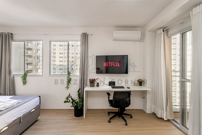 Modern with air-conditioning, pool and gym