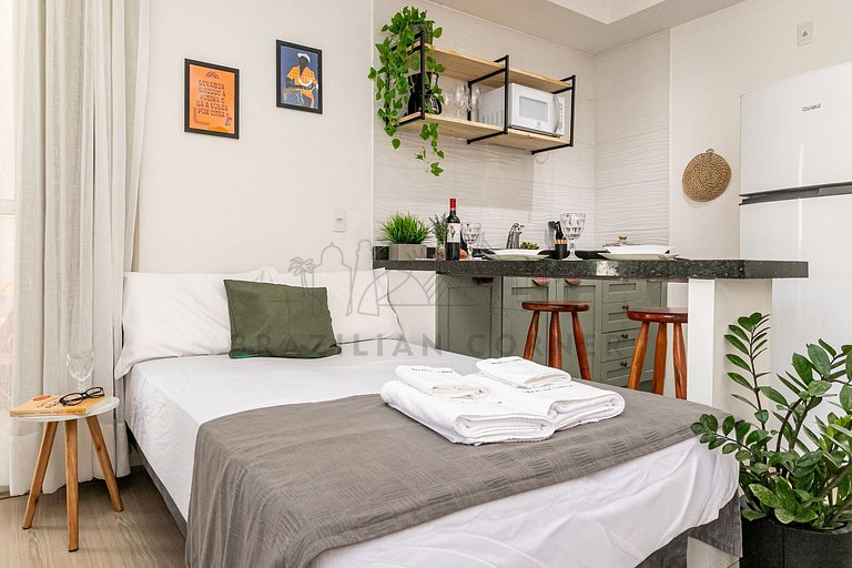 Modern with air-conditioning, pool and gym