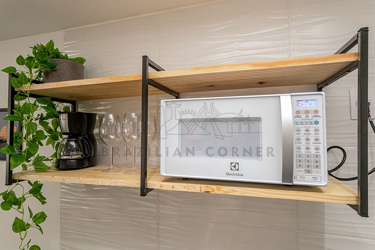 Moderno com ar- condicionado, piscina e academia