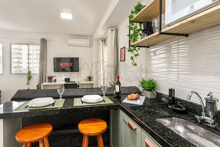 Modern with air-conditioning, pool and gym