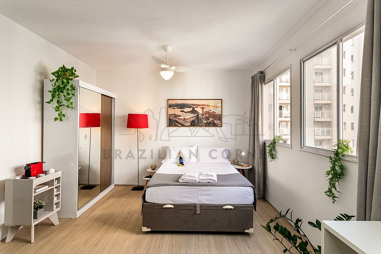 Modern with air-conditioning, pool and gym