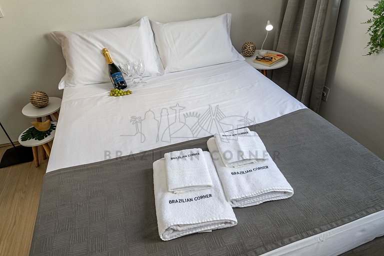 Modern with air-conditioning, pool and gym