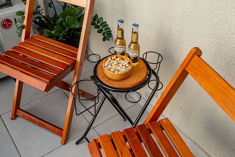 Moderno com ar- condicionado, piscina e academia