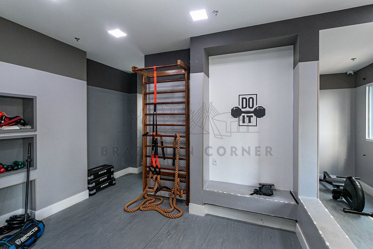 Moderno com ar- condicionado, piscina e academia