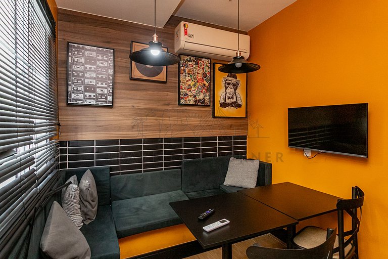 Modern with air-conditioning, pool and gym