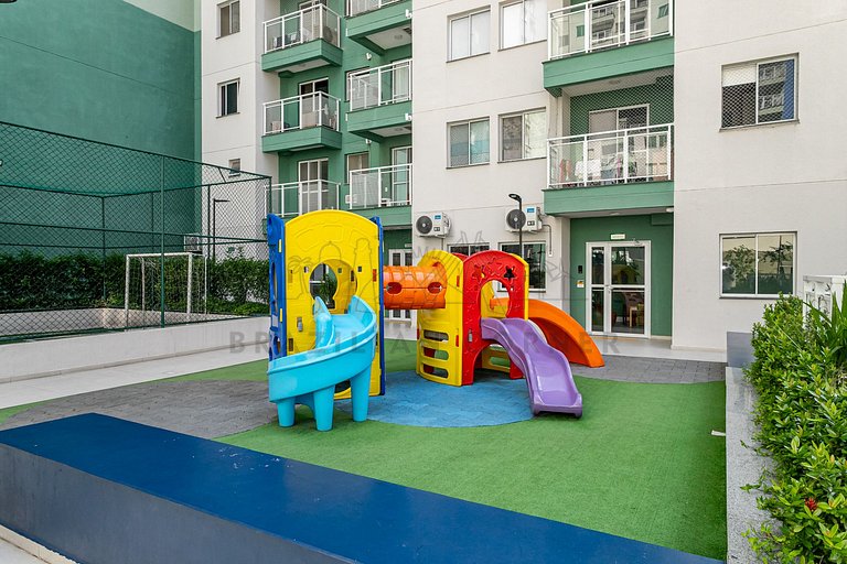 Moderno com ar- condicionado, piscina e academia