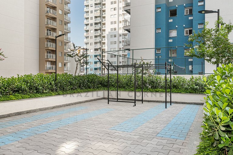 Modern with air-conditioning, pool and gym