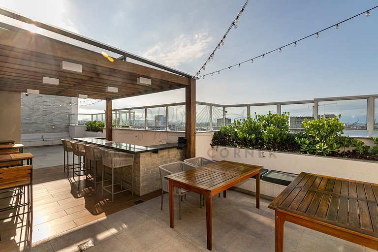 Modern with air-conditioning, pool and gym