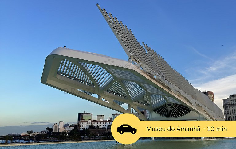 Moderno com ar- condicionado, piscina e academia