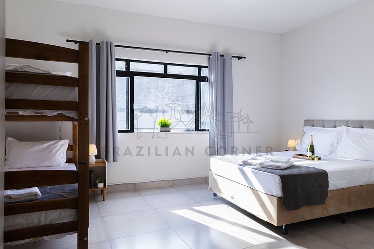 Cozy and well located with 2 rooms