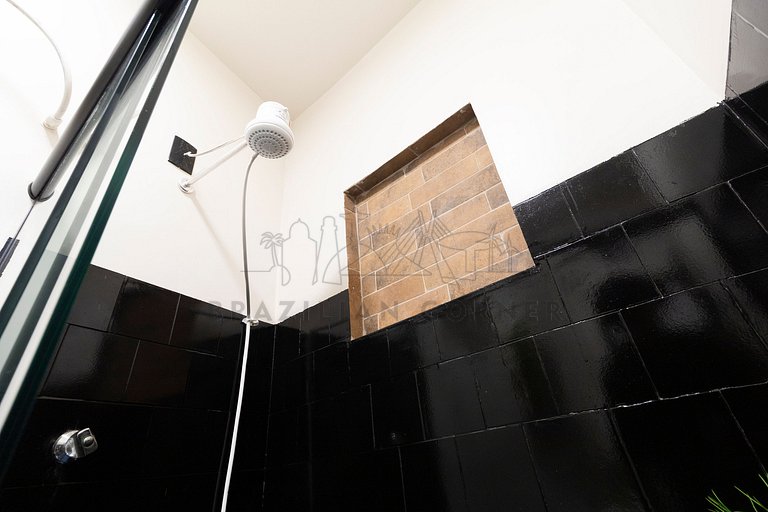 Cozy and well located with 2 rooms