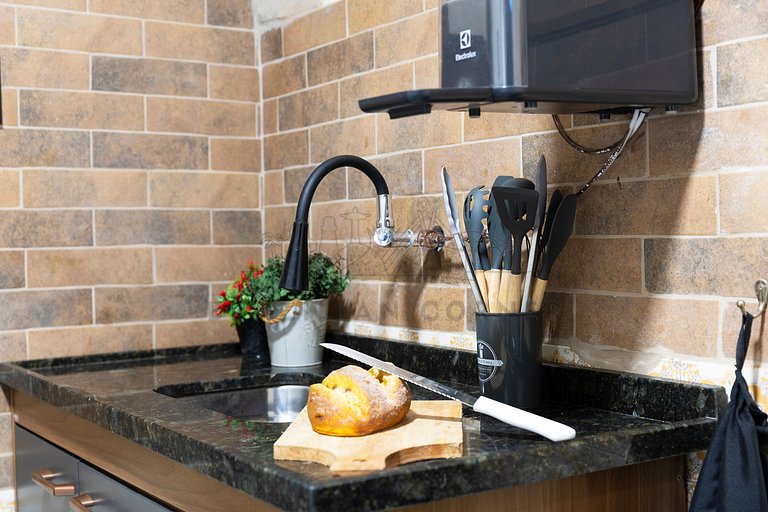 Cozy and well located with 2 rooms