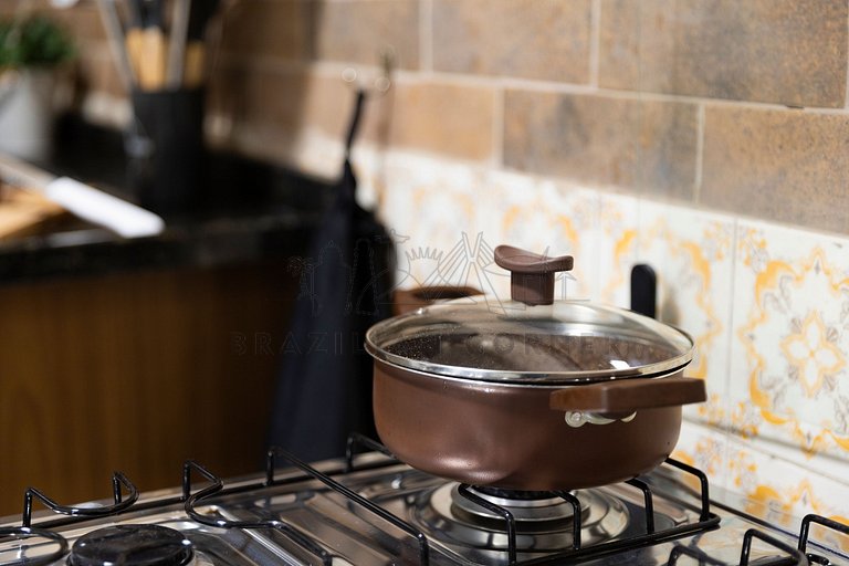 Aconchegante e bem localizado com 2 quartos