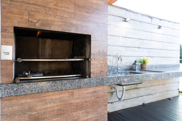 4 Bedrooms with Pool and AC at Praia do Una