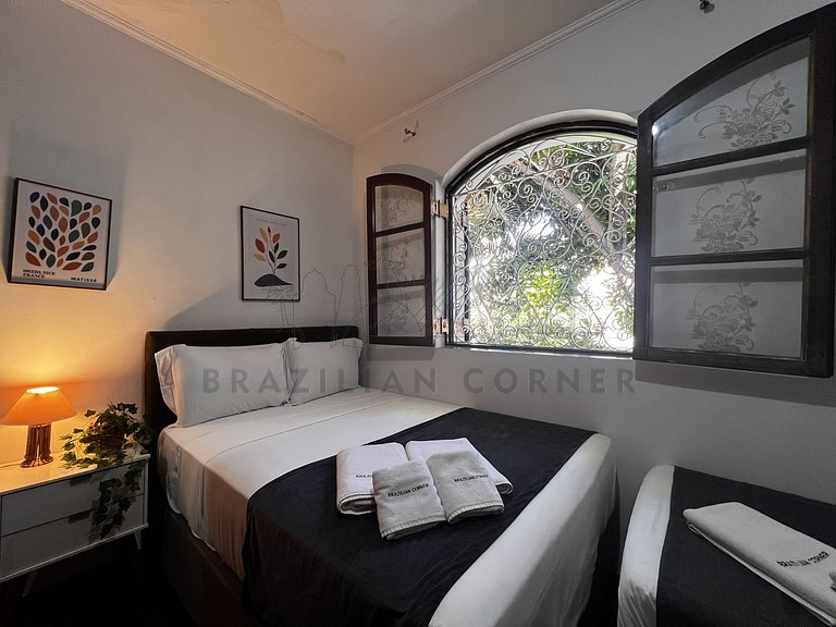 4-Bedroom House with Air Conditioning in Ipiranga