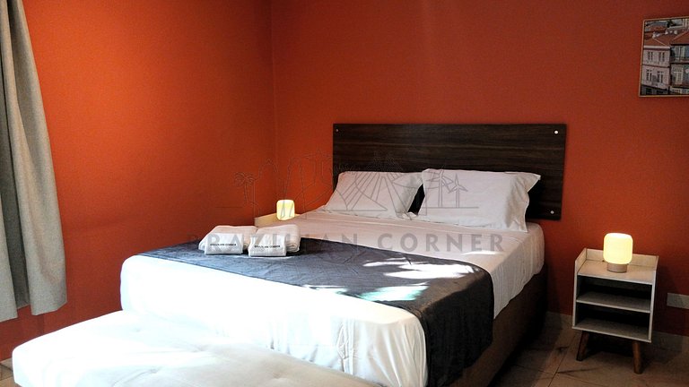 Charming in Vila Madalena with AC & Queen Bed