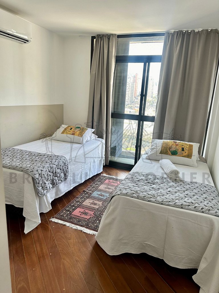 Cobertura Duplex com vista incrível, Ofurô e AC