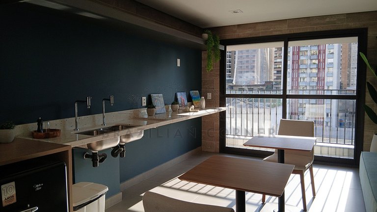 Next to Nubank Parque with AC and incredible view