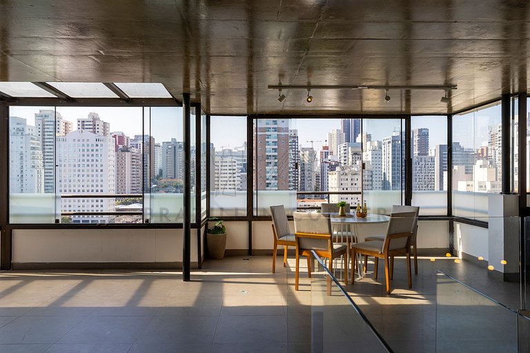 Cobertura Duplex com vista incrível, Ofurô e AC