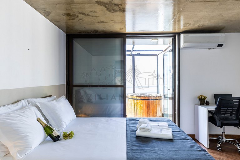 Cobertura Duplex com vista incrível, Ofurô e AC