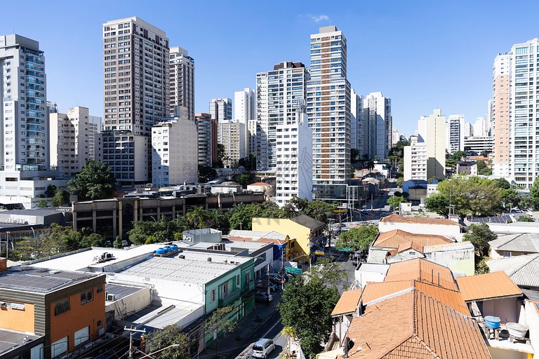 Vista incível com AC e academia