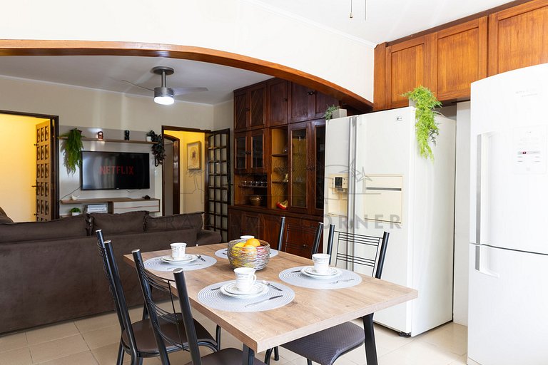 4-Bedroom House with Air Conditioning in Ipiranga