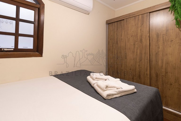 4-Bedroom House with Air Conditioning in Ipiranga