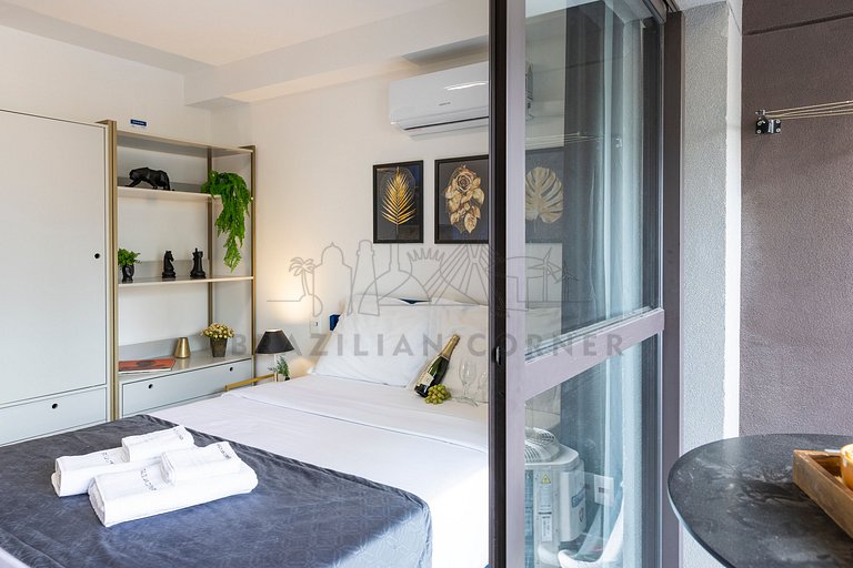 Next to Nubank Parque with AC and incredible view