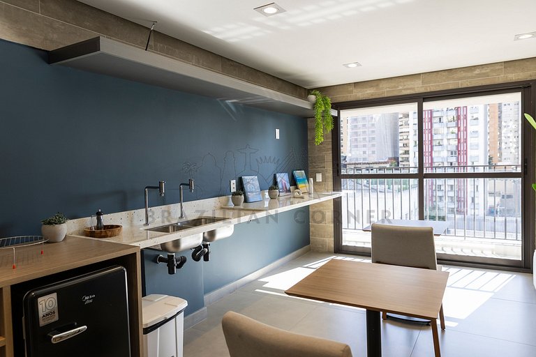 Next to Nubank Parque with AC and incredible view