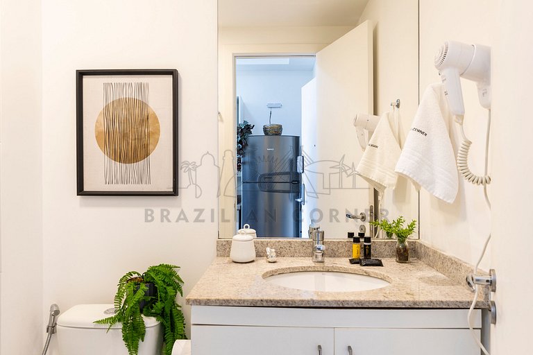 Moderno c/ ar condicionado, piscina e academia