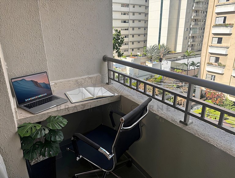 Moderno com Alexa, AC, piscina e academia