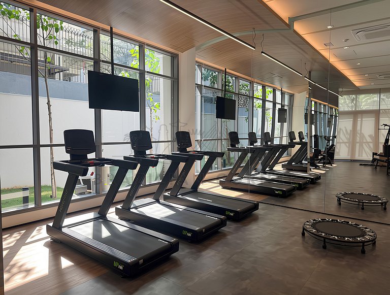 Modern with Alexa, AC, Pool, and Gym