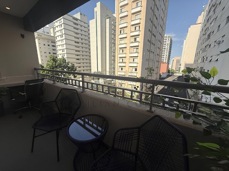 Moderno com Alexa, AC, piscina e academia