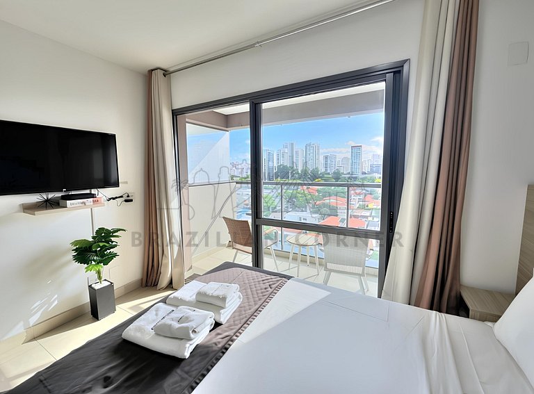 Amazing view, Pool, Gym, Air conditioning