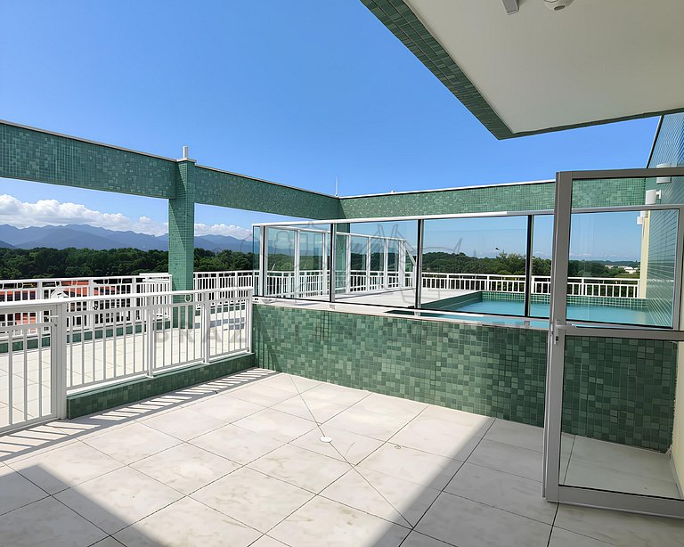 Apartamento moderno com 2 piscinas próximo à praia