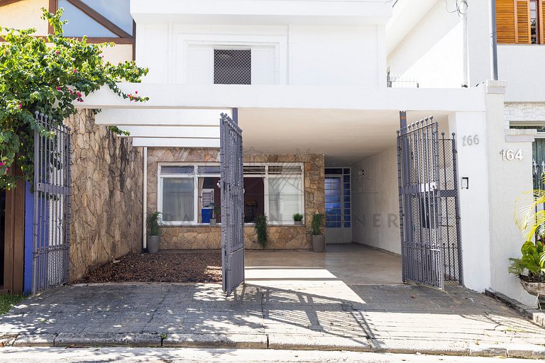 Casa aconchegante com 4 quartos na Vila Madalena