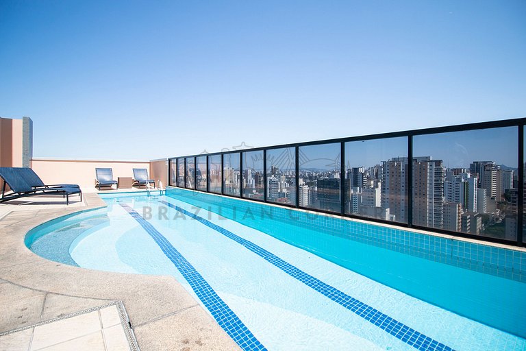 Duplex em Pinheiros, piscina, vista incrível, AC